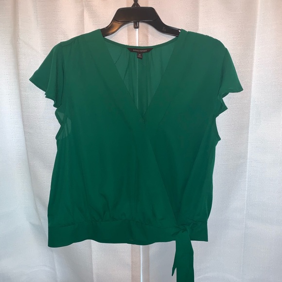 NWOT Express Blouse - Picture 2 of 3